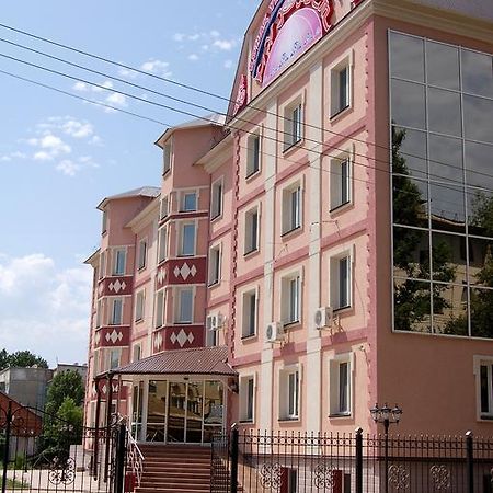 Kurmet Hotel ウラルスク エクステリア 写真