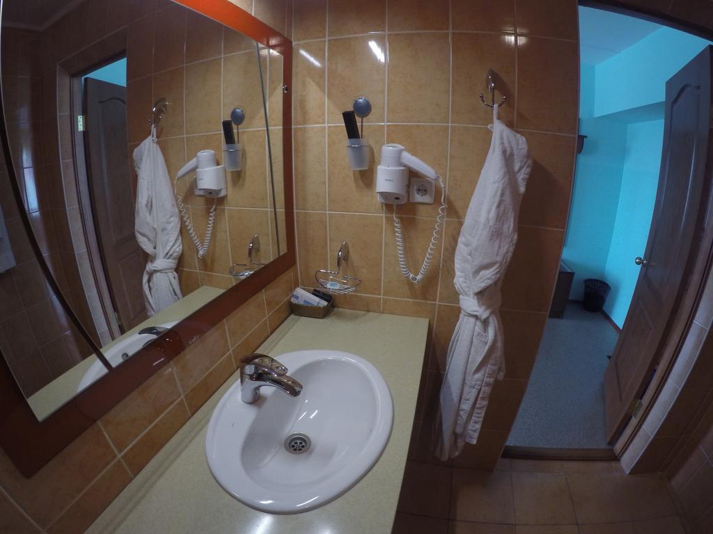 Kurmet Hotel ウラルスク 部屋 写真