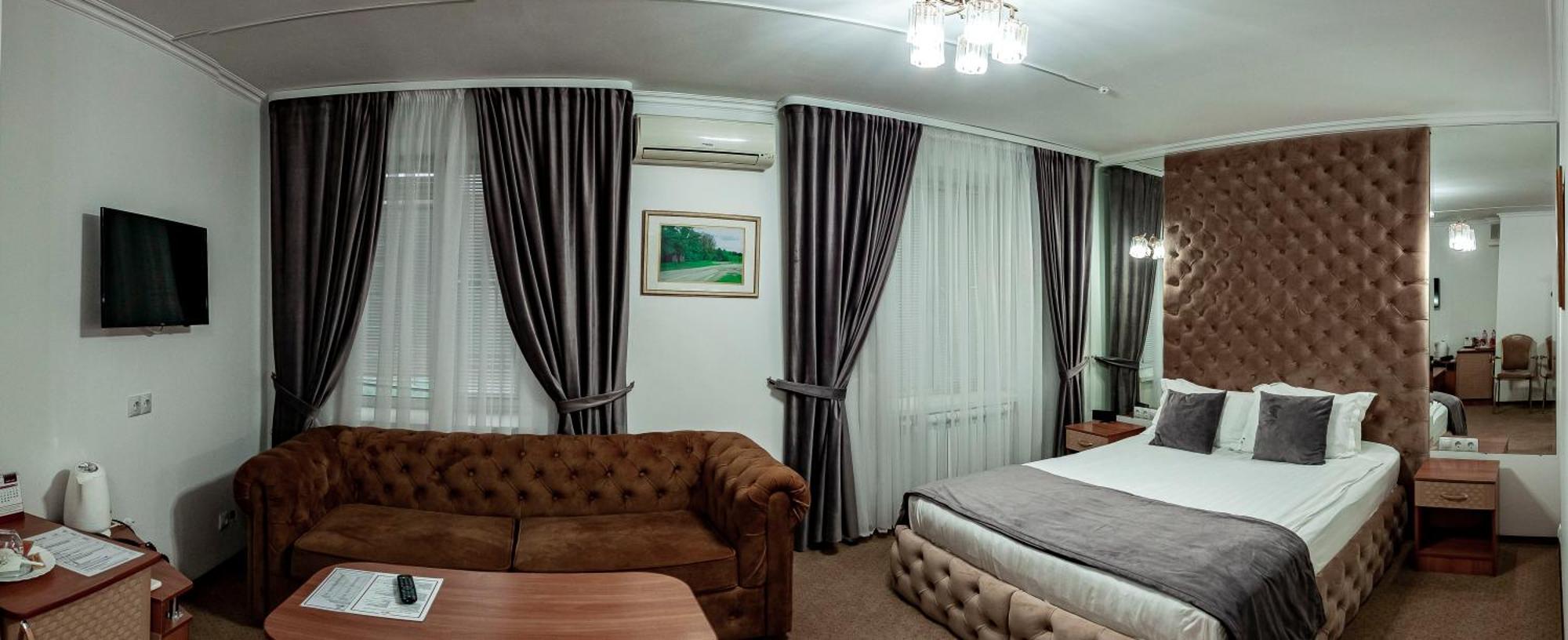 Kurmet Hotel ウラルスク エクステリア 写真