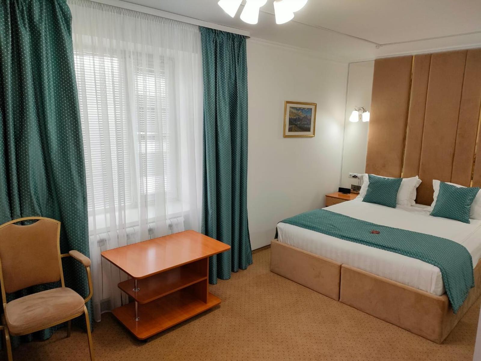 Kurmet Hotel ウラルスク エクステリア 写真