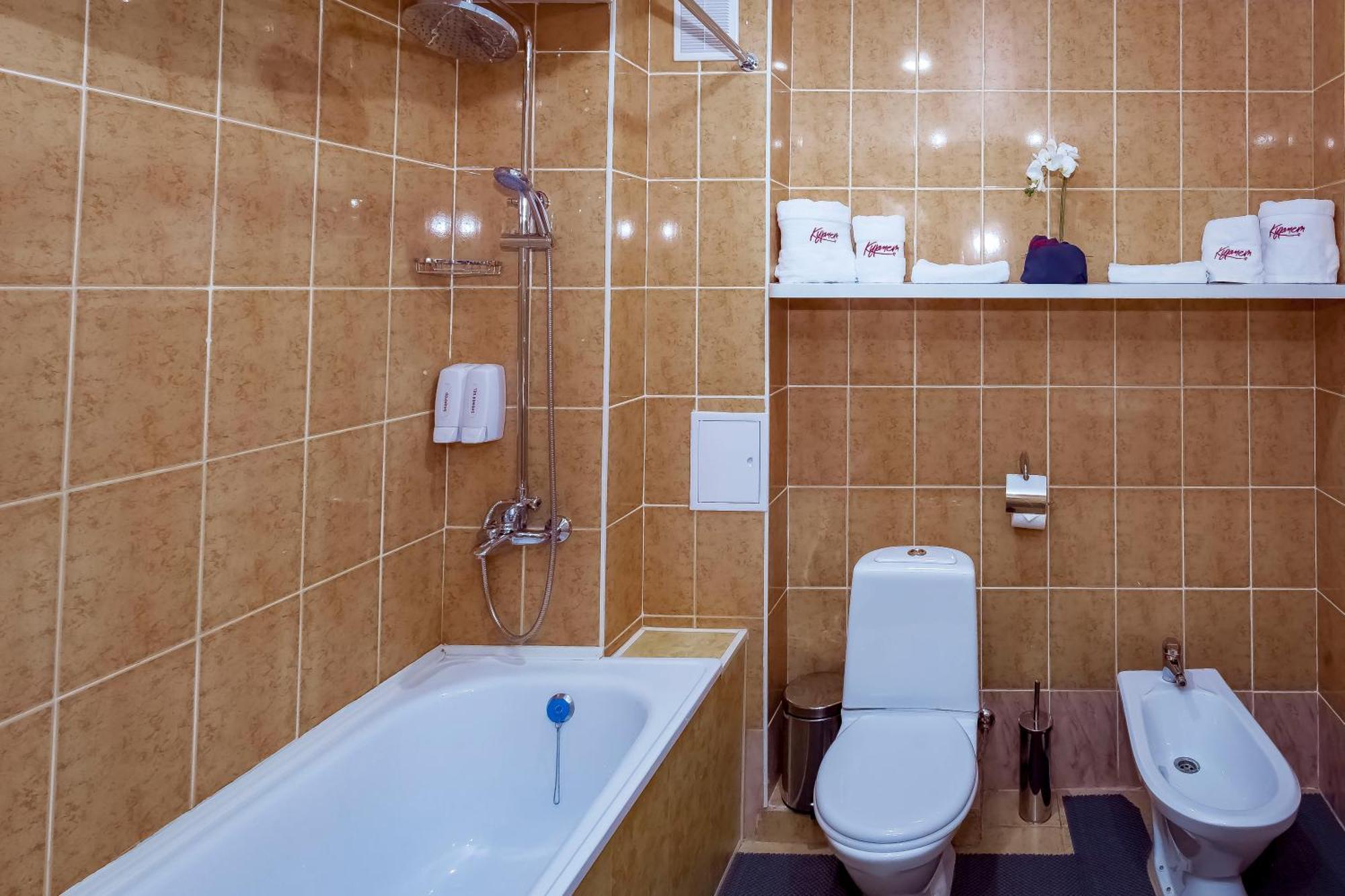 Kurmet Hotel ウラルスク エクステリア 写真